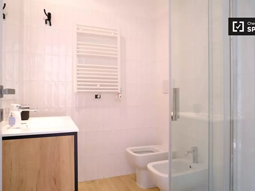 Immagine 12 di Camera condivisa in affitto  in Largo Ettore Marchiafava a Roma