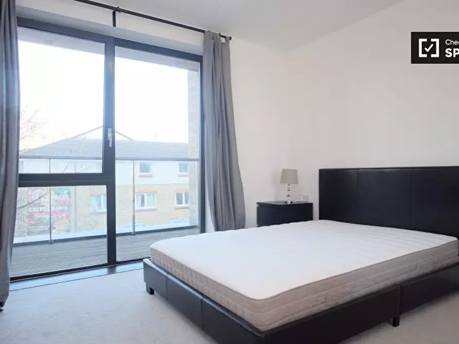 Immagine 1 di Appartamento in affitto  in Upper N St, Poplar, London E14, UK a Poplar