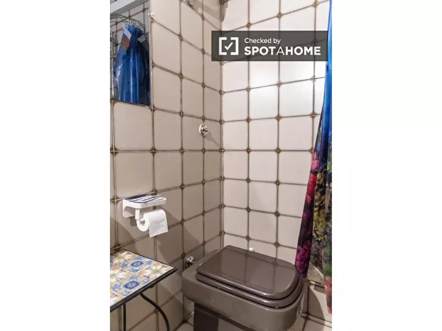 Immagine 18 di Camera condivisa in affitto  in Via Goffredo Mameli a Roma