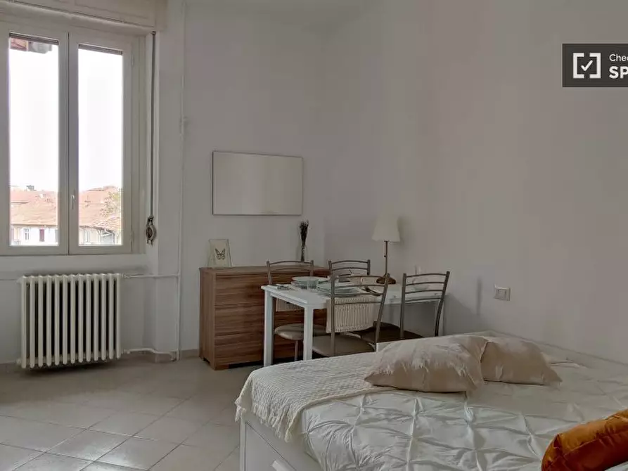 Immagine 2 di Ufficio in affitto  in Via dei Panigarola a Milano