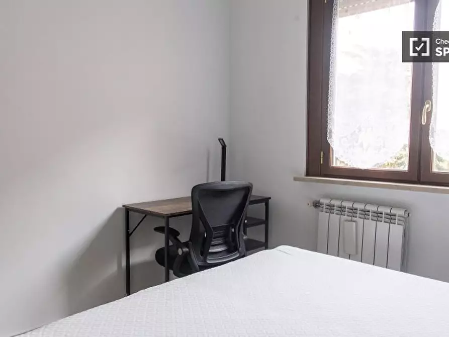 Immagine 2 di Appartamento in affitto  in Largo Valerio Bacigalupo a Roma