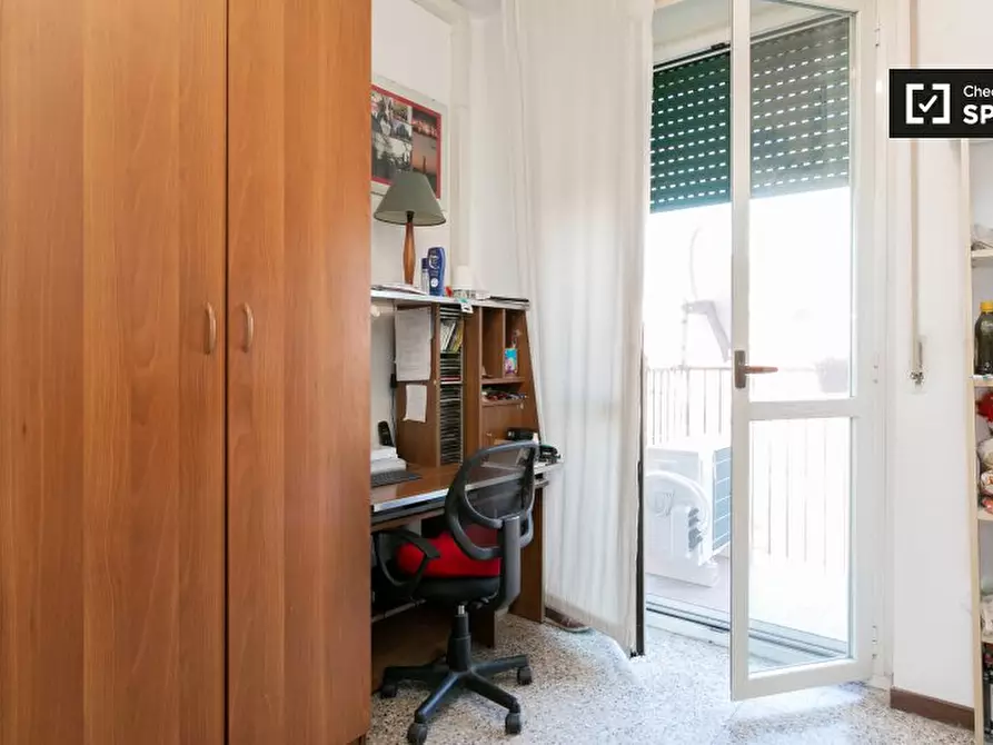 Immagine 4 di Camera condivisa in affitto  in Via Val di Bondo Milano MI, Italy a Milano