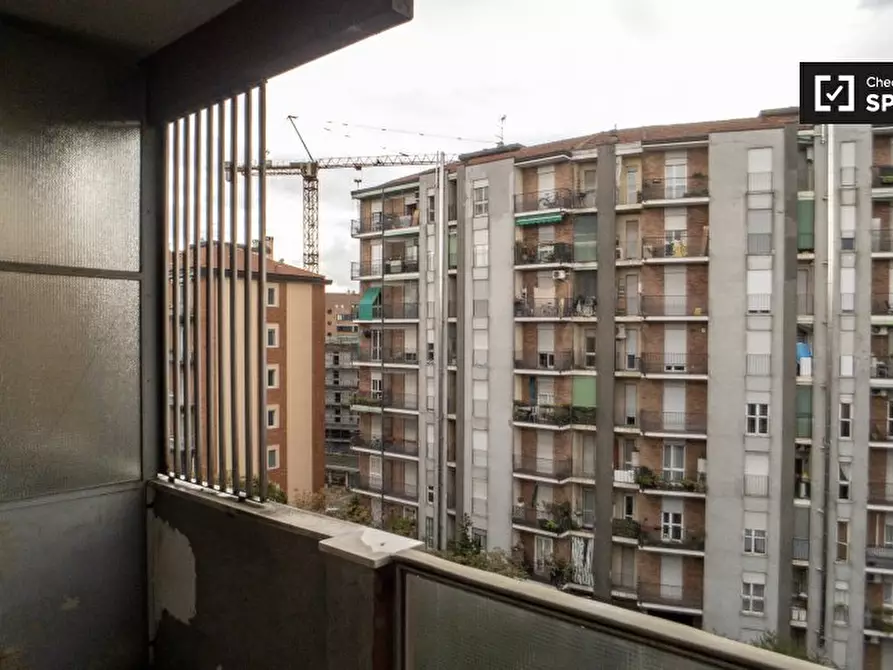 Immagine 5 di Camera condivisa in affitto  in Via Saverio Altamura a Milano