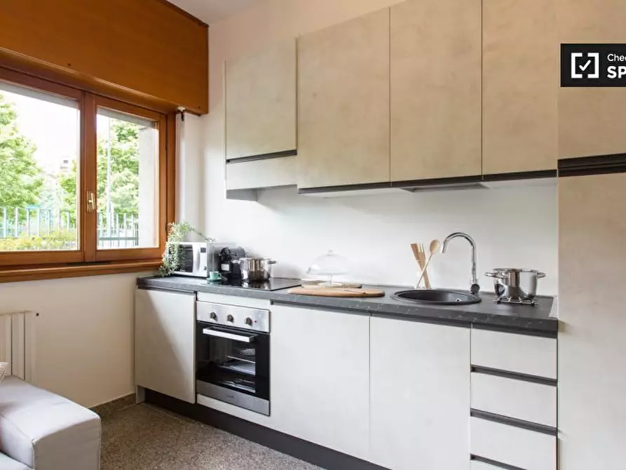 Immagine 12 di Camera condivisa in affitto  in Via Toce a Milano