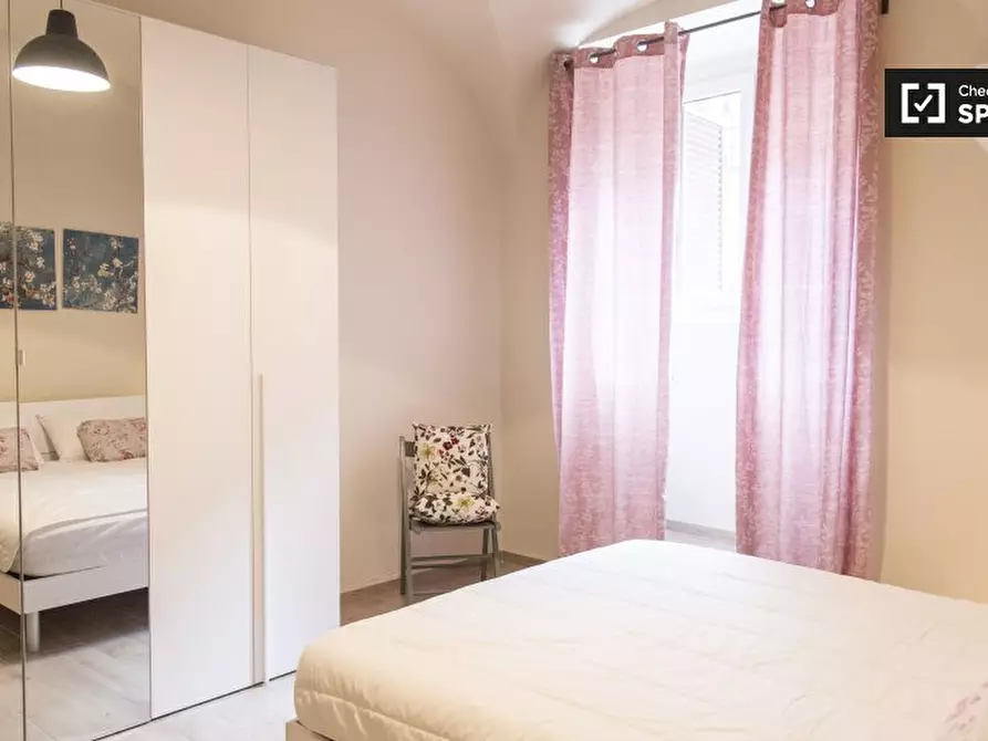 Immagine 10 di Appartamento in affitto  in Via la Spezia a Roma