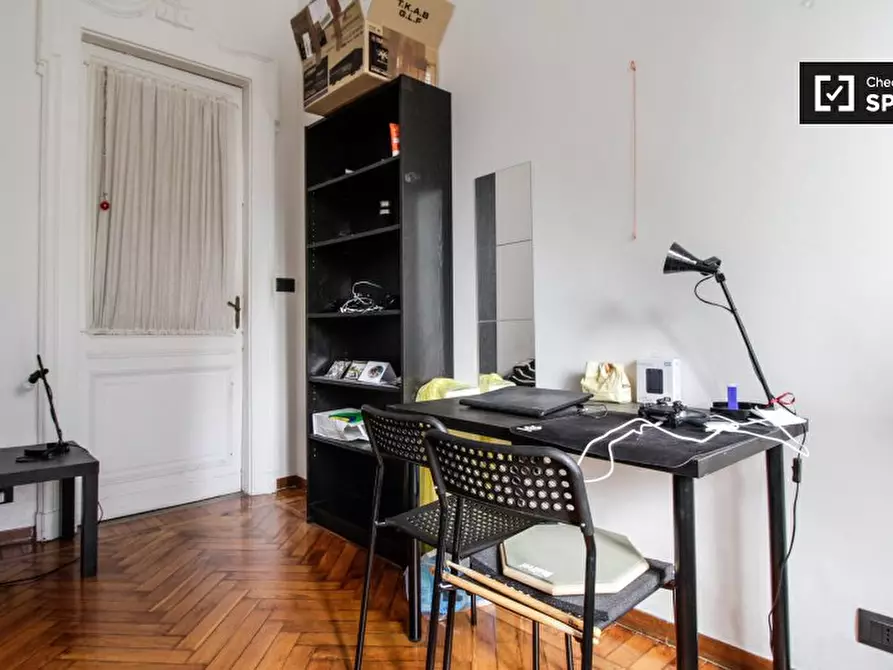 Immagine 3 di Camera condivisa in affitto  in Corso S. Maurizio a Torino