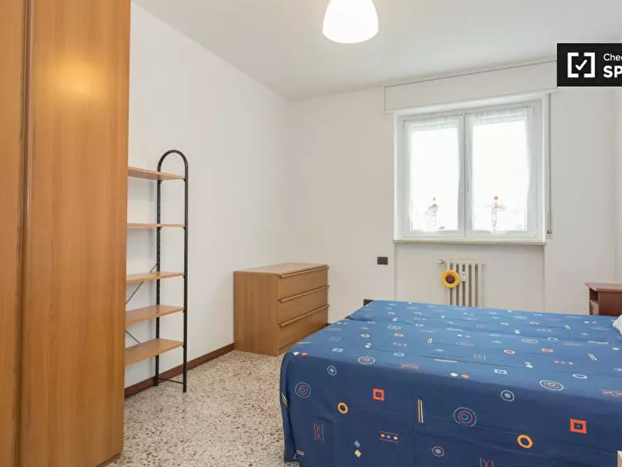 Immagine 3 di Camera condivisa in affitto  in Via Viterbo a Milano