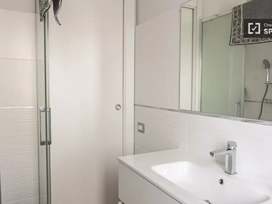 Immagine 8 di Camera condivisa in affitto  in Via di Torrevecchia a Roma