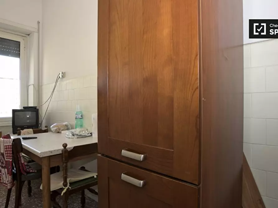 Immagine 10 di Camera condivisa in affitto  in Via Federico Ozanam a Roma