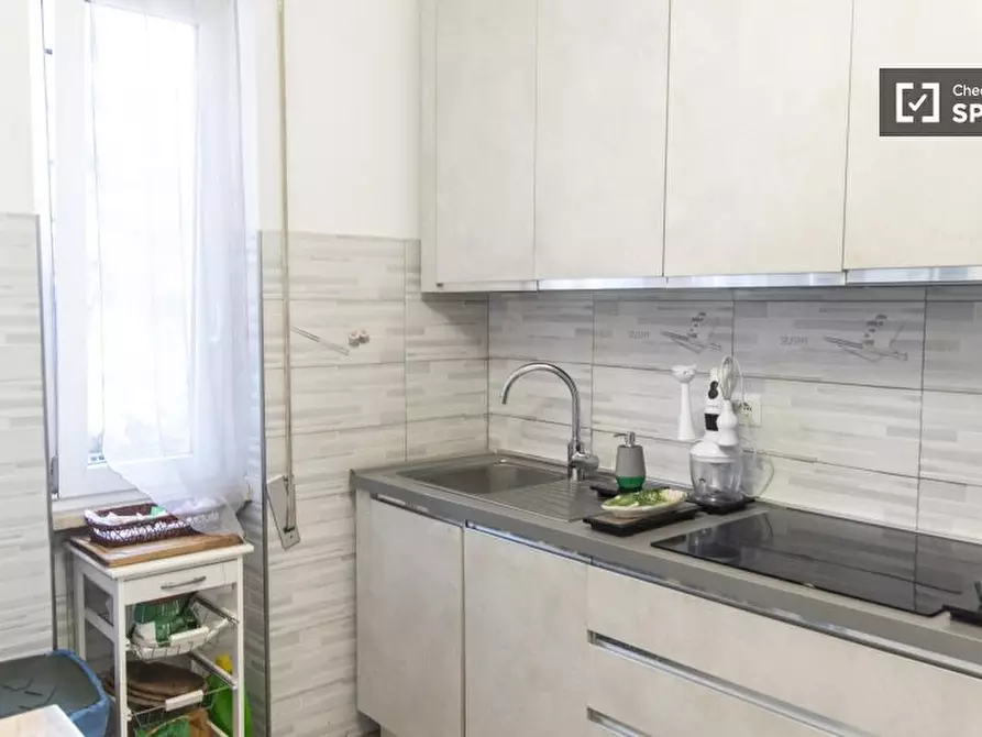 Immagine 12 di Camera condivisa in affitto  in Via Cesare Bazzani a Roma