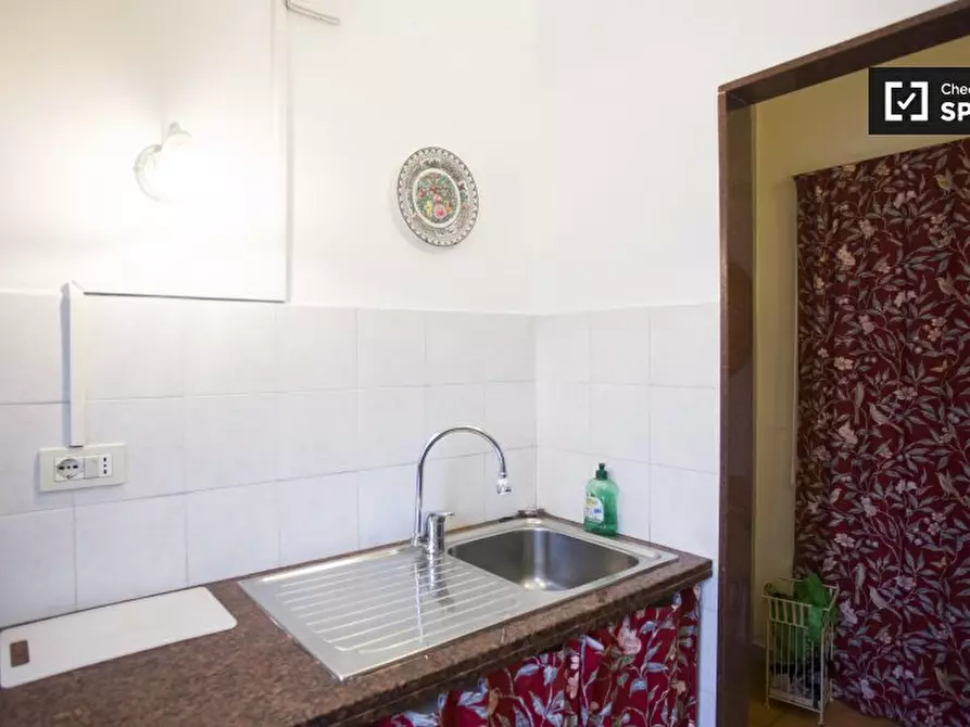 Immagine 9 di Camera condivisa in affitto  in Via Ernesto Ovidi a Roma