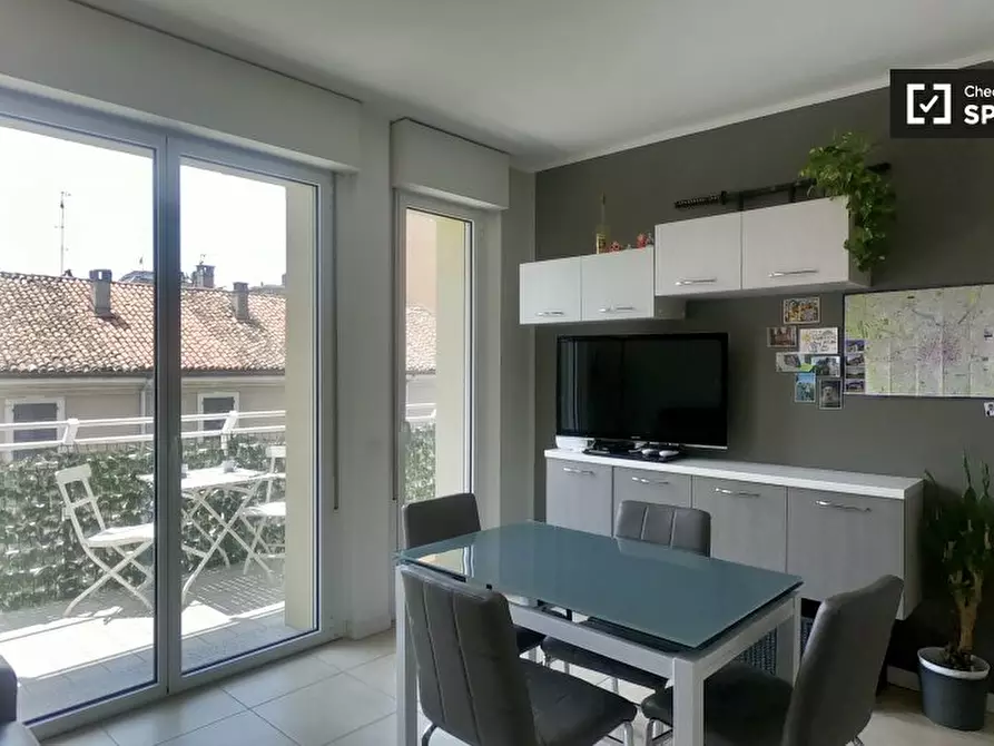 Immagine 1 di Appartamento in affitto  in Via Varesina, 20156 Milano MI, Italy a Milano