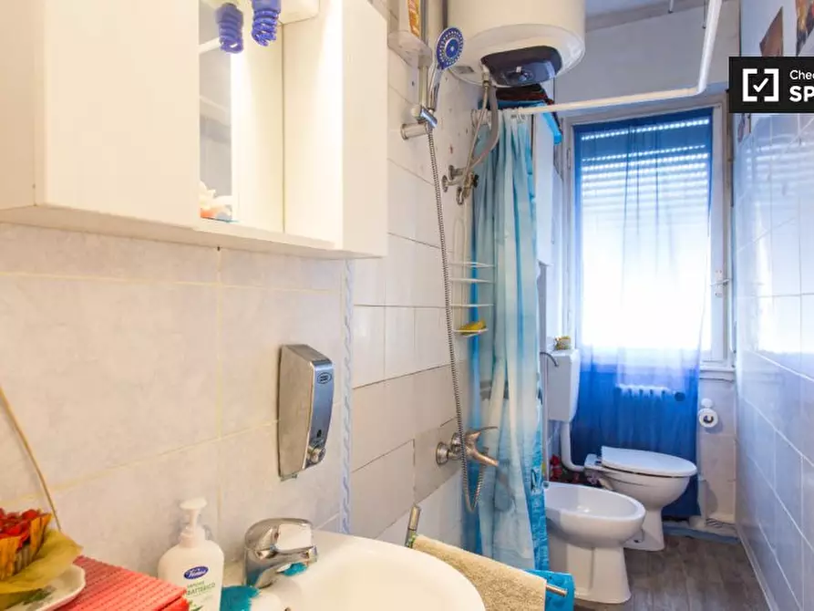 Immagine 14 di Camera condivisa in affitto  in Via Carlo Girola a Milano