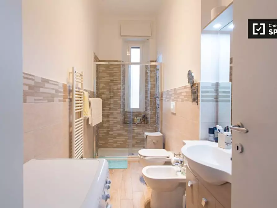 Immagine 9 di Camera condivisa in affitto  in Viale Edoardo Jenner a Milano