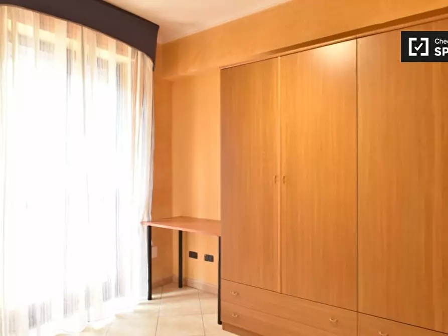 Immagine 15 di Camera condivisa in affitto  in Via Tullio Garbari, 00125 Roma RM, Italy a Roma