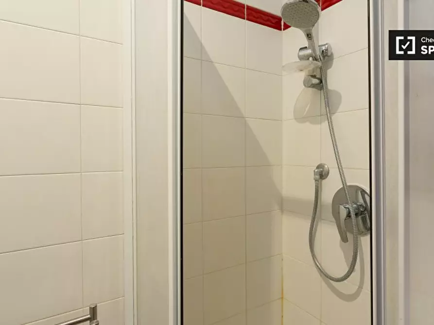 Immagine 18 di Camera condivisa in affitto  in Viale Liguria a Milano