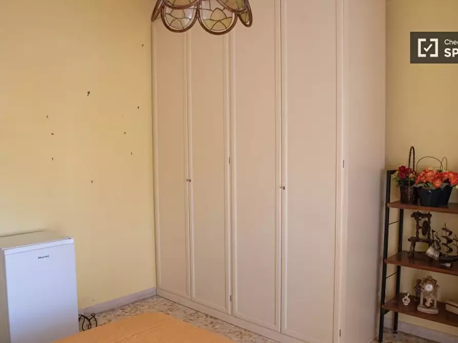 Immagine 7 di Camera condivisa in affitto  in Via Quirino Majorana a Roma