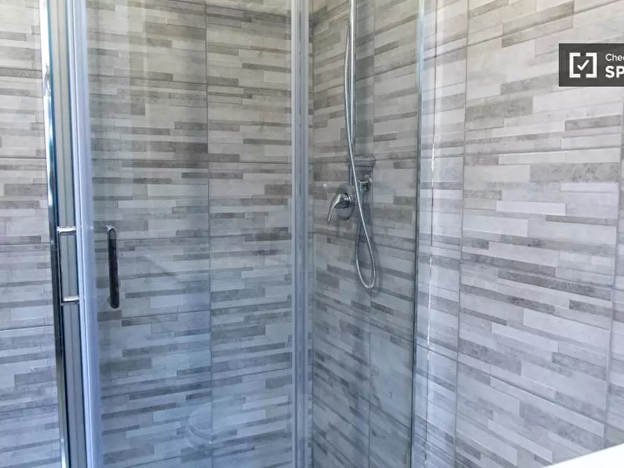 Immagine 1 di Camera condivisa in affitto  in Via Val d'Aosta a Roma