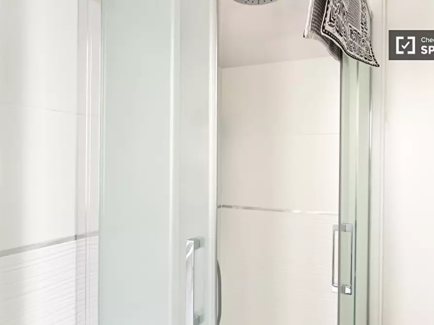 Immagine 9 di Camera condivisa in affitto  in Via di Torrevecchia a Roma