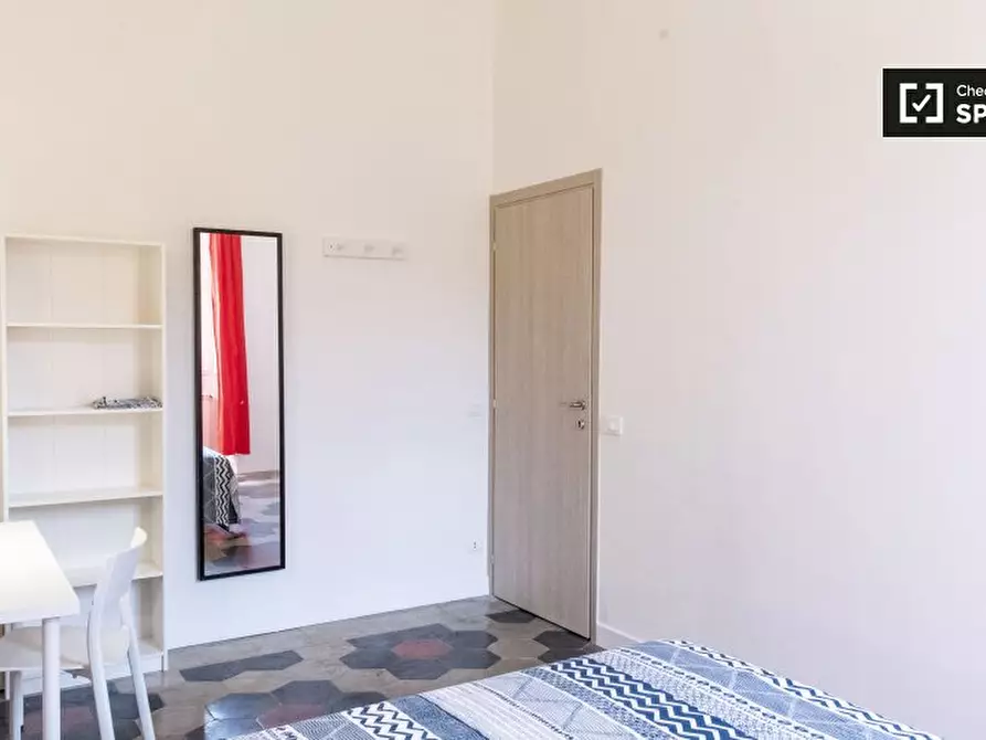 Immagine 4 di Camera condivisa in affitto  in Viale Regina Margherita a Roma
