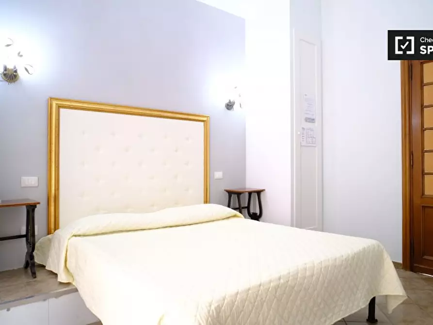 Immagine 4 di Residence in affitto  in Via Albalonga a Roma