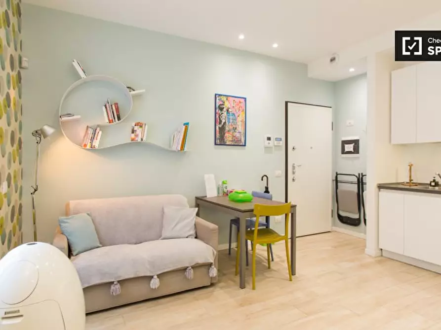 Immagine 2 di Appartamento in affitto  in Via Rovigno a Milano