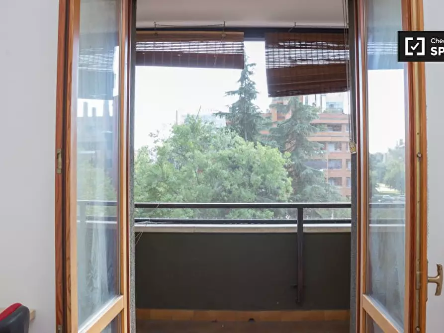 Immagine 3 di Camera condivisa in affitto  in Via Nicola Romeo a Milano