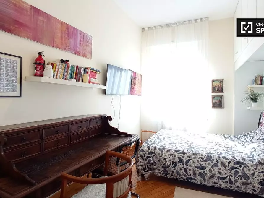 Immagine 3 di Camera condivisa in affitto  in Via Lima a Roma