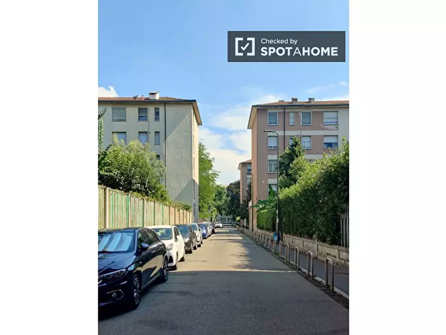 Immagine 16 di Camera condivisa in affitto  in Via Chiari a Milano