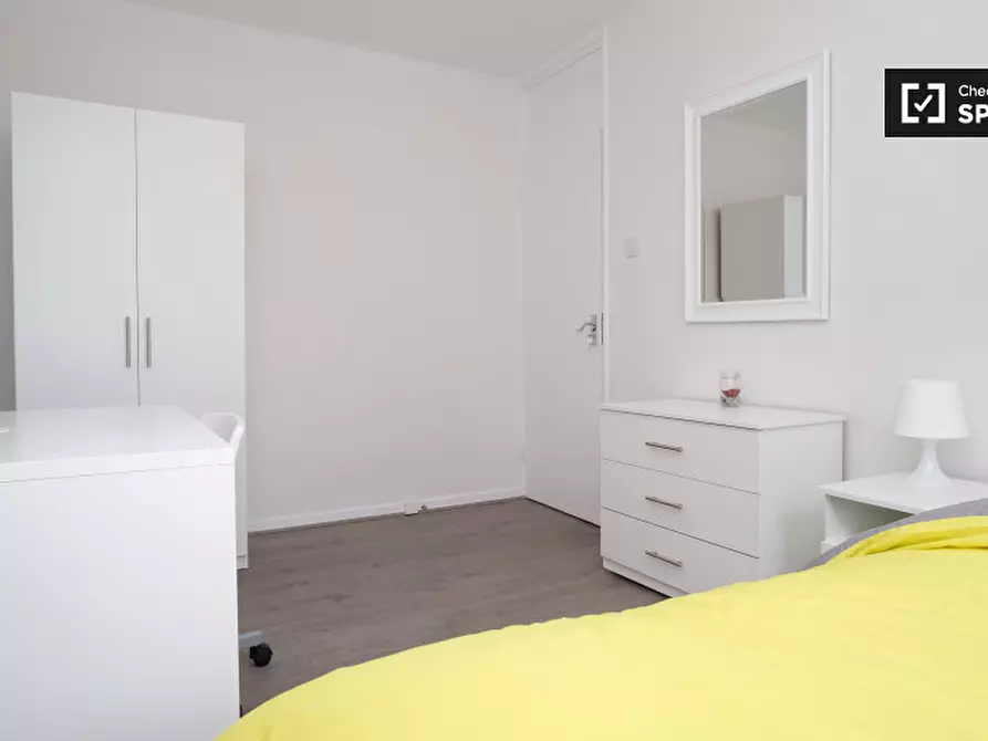 Immagine 15 di Camera condivisa in affitto  in Cambridge Heath Road a Poplar