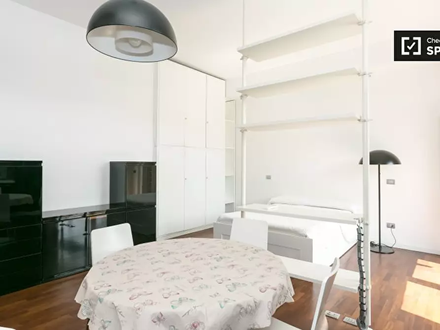 Immagine 2 di Ufficio in affitto  in Via Tristano Calco a Milano