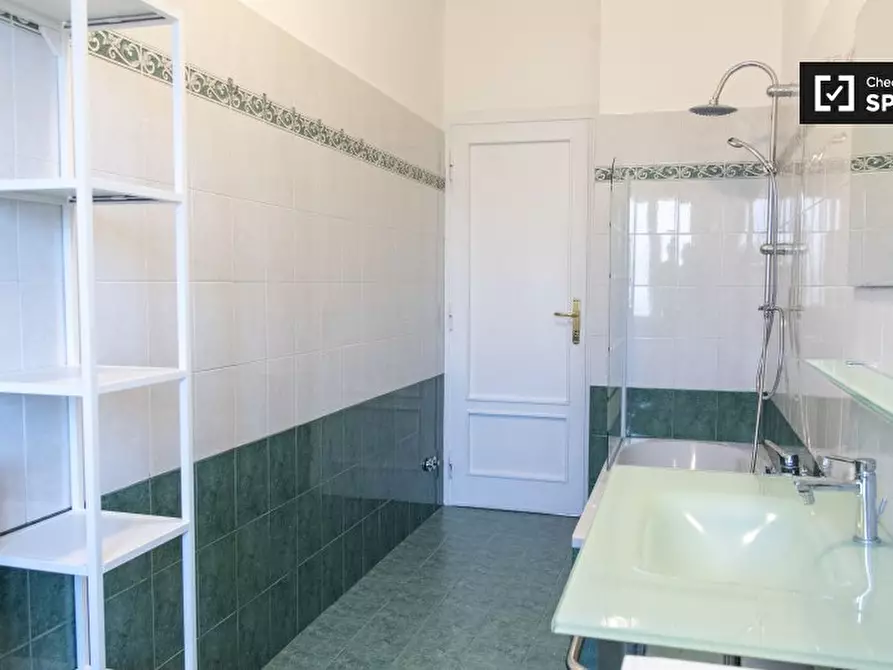 Immagine 8 di Camera condivisa in affitto  in Via Val d'Aosta a Roma