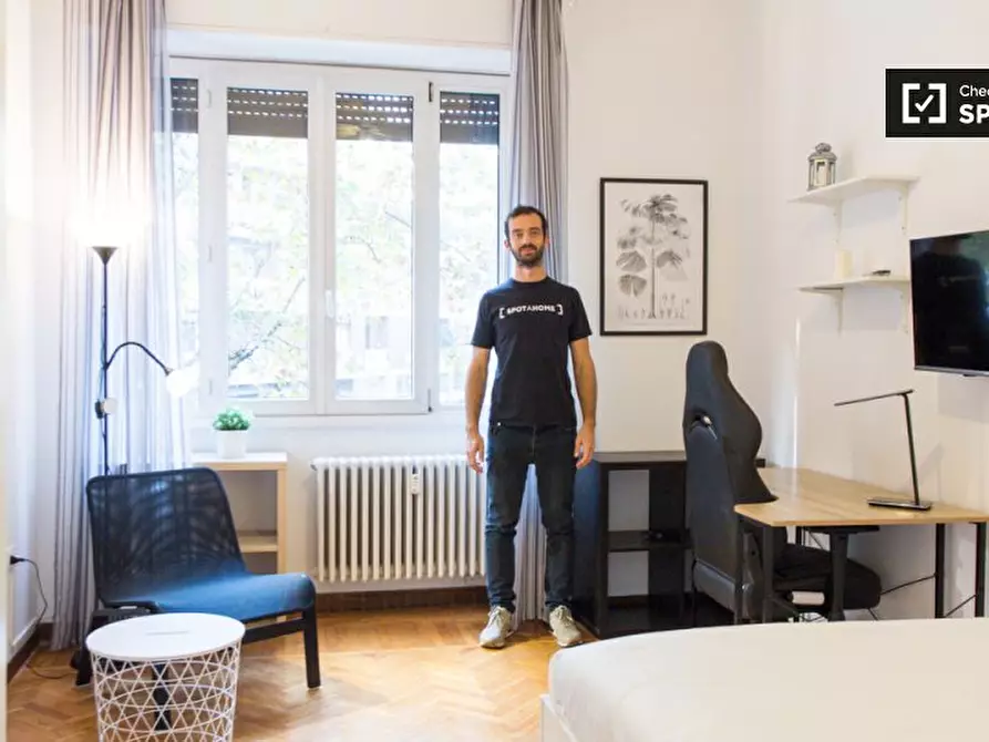 Immagine 4 di Camera condivisa in affitto  in Via Francesco Melzi d'Eril a Milano