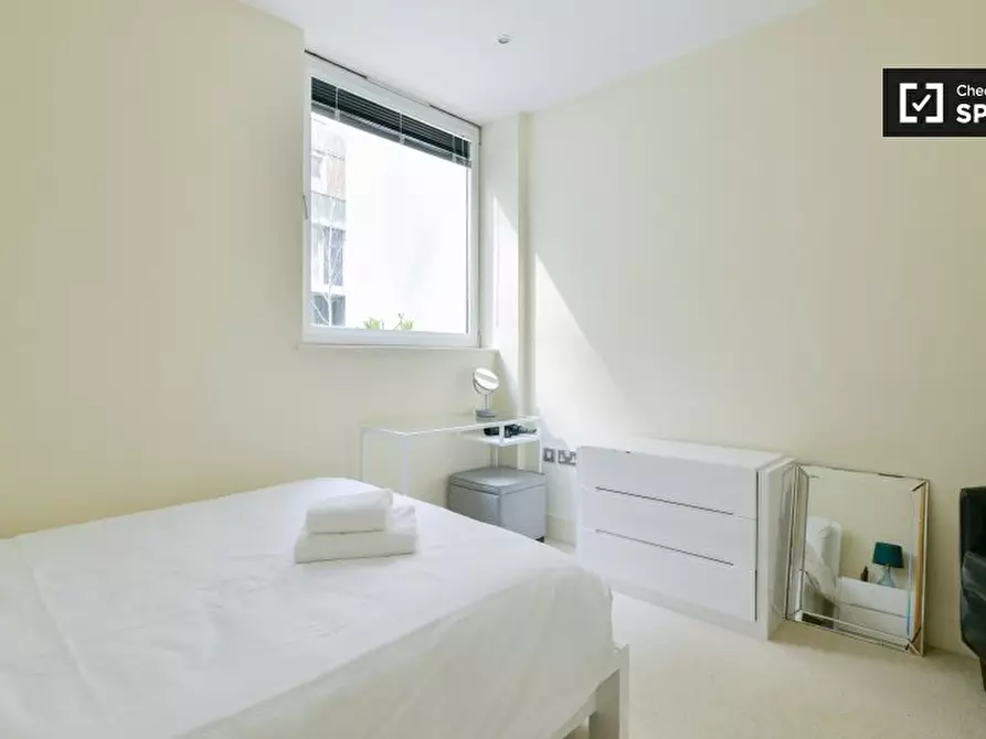 Immagine 10 di Appartamento in affitto  in Lanterns Way, Isle of Dogs, London E14 9JH, UK a Poplar