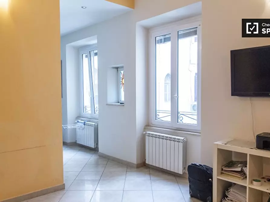 Immagine 18 di Camera condivisa in affitto  in Via Palestro a Roma