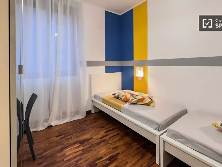 Immagine 3 di Camera condivisa in affitto  in Corso di Porta Ticinese a Milano