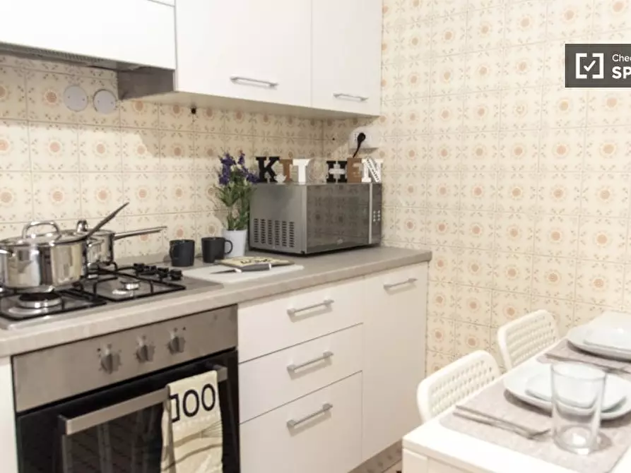 Immagine 9 di Camera condivisa in affitto  in Via Attilio Ambrosini a Roma