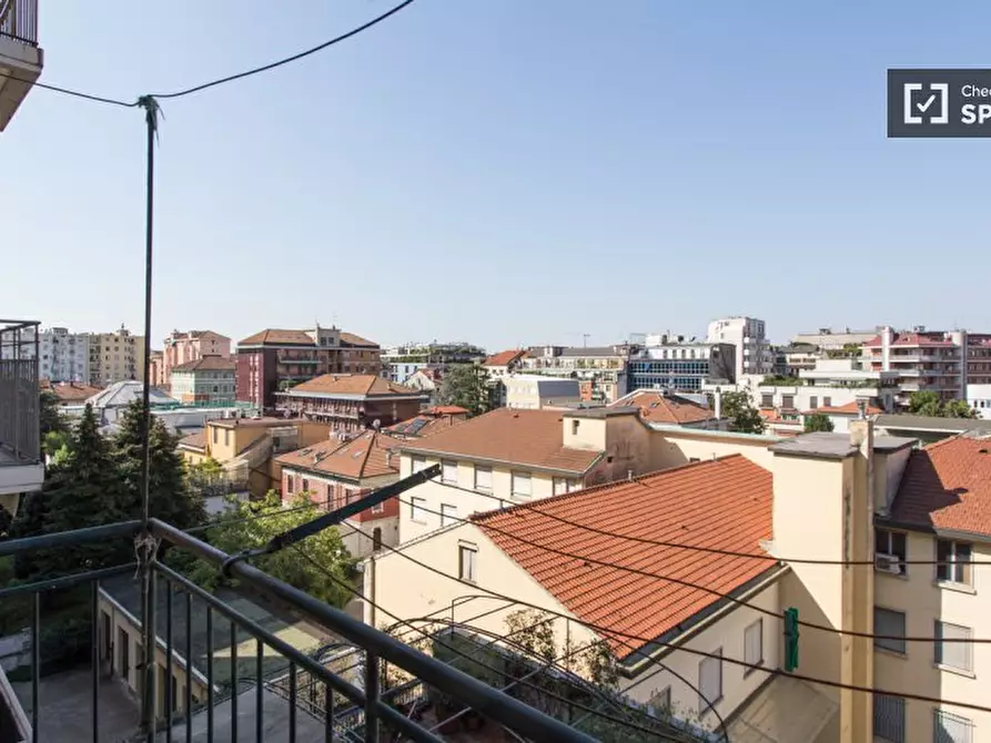 Immagine 10 di Camera condivisa in affitto  in Via Teodosio a Milano