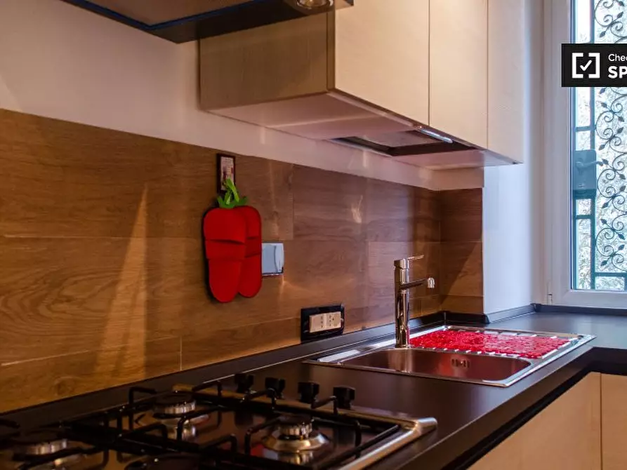 Immagine 8 di Appartamento in affitto  in Via Suor Maria Mazzarello, 00181 Roma RM, Italy a Roma