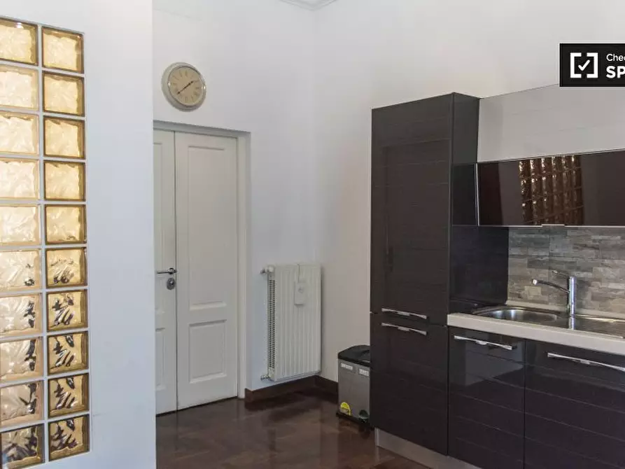 Immagine 18 di Appartamento in affitto  in Via Volturno a Roma