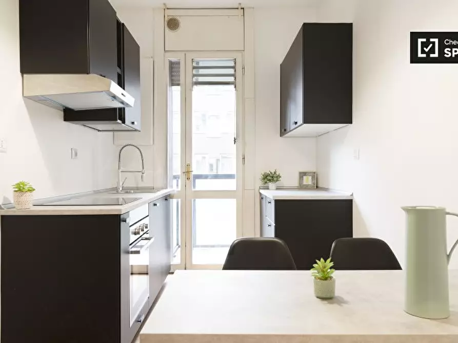 Immagine 12 di Camera condivisa in affitto  in Via Leopoldo Cicognara a Milano