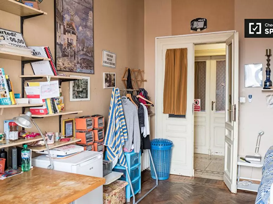 Immagine 3 di Camera condivisa in affitto  in Via Arienti, 40124 Bologna BO, Italy a Bologna