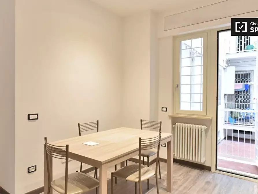 Immagine 11 di Camera condivisa in affitto  in Viale di Vigna Pia a Roma