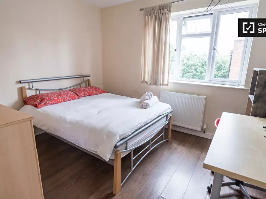 Immagine 4 di Camera condivisa in affitto  in Bethnal Green Road a Poplar