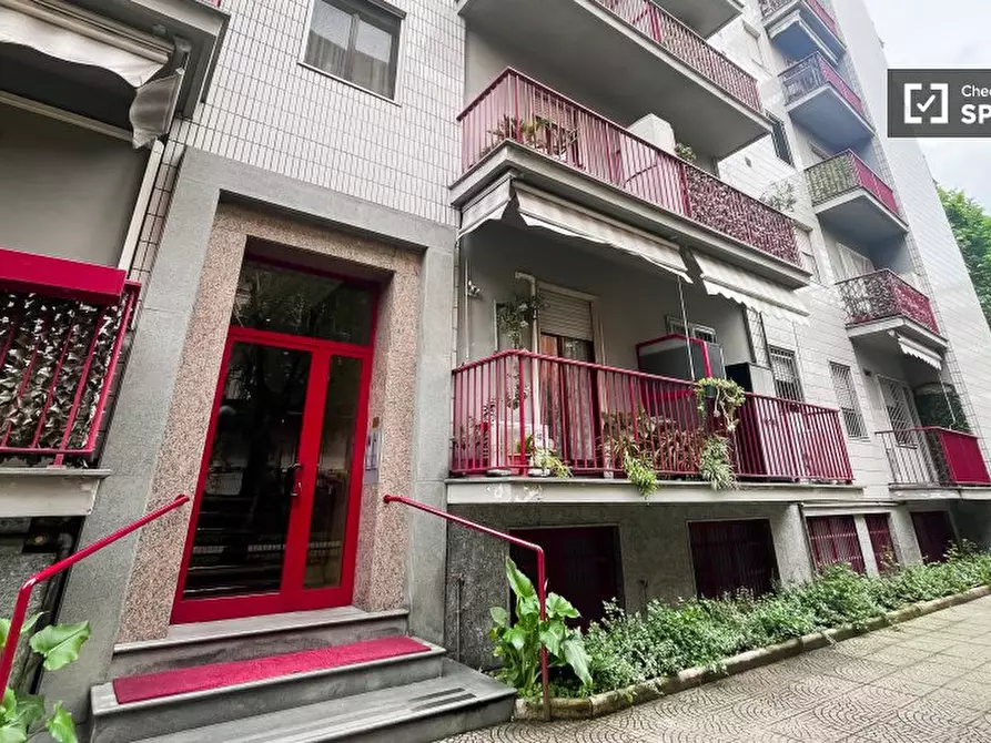 Immagine 19 di Camera condivisa in affitto  in Via Bessarione a Milano