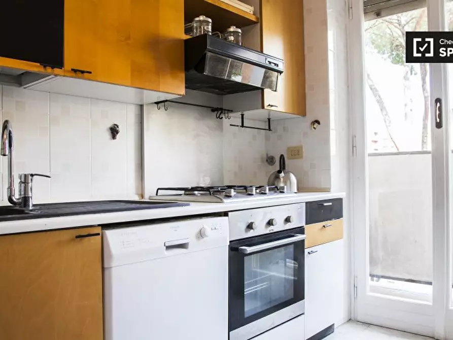 Immagine 7 di Camera condivisa in affitto  in Via Angelo Emo, 00136 Roma RM, Italy a Roma