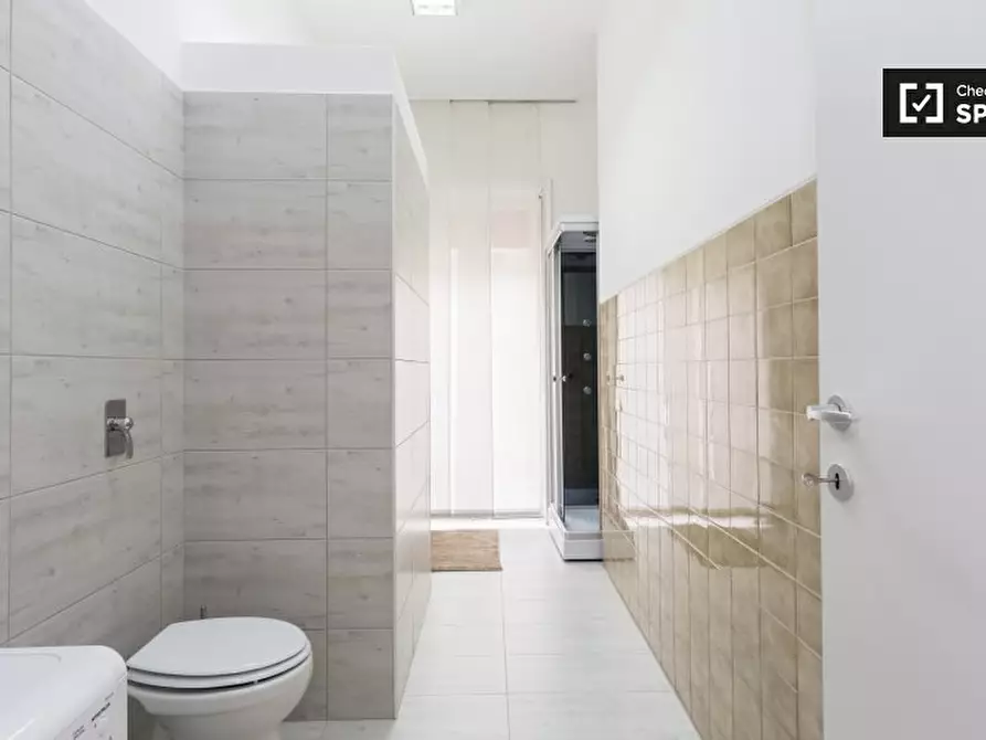 Immagine 13 di Camera condivisa in affitto  in Via Vincenzo Monti a Milano