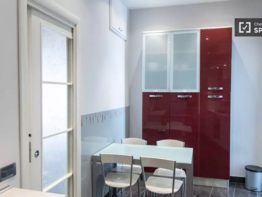 Immagine 7 di Camera condivisa in affitto  in Via Corrado Segre a Roma