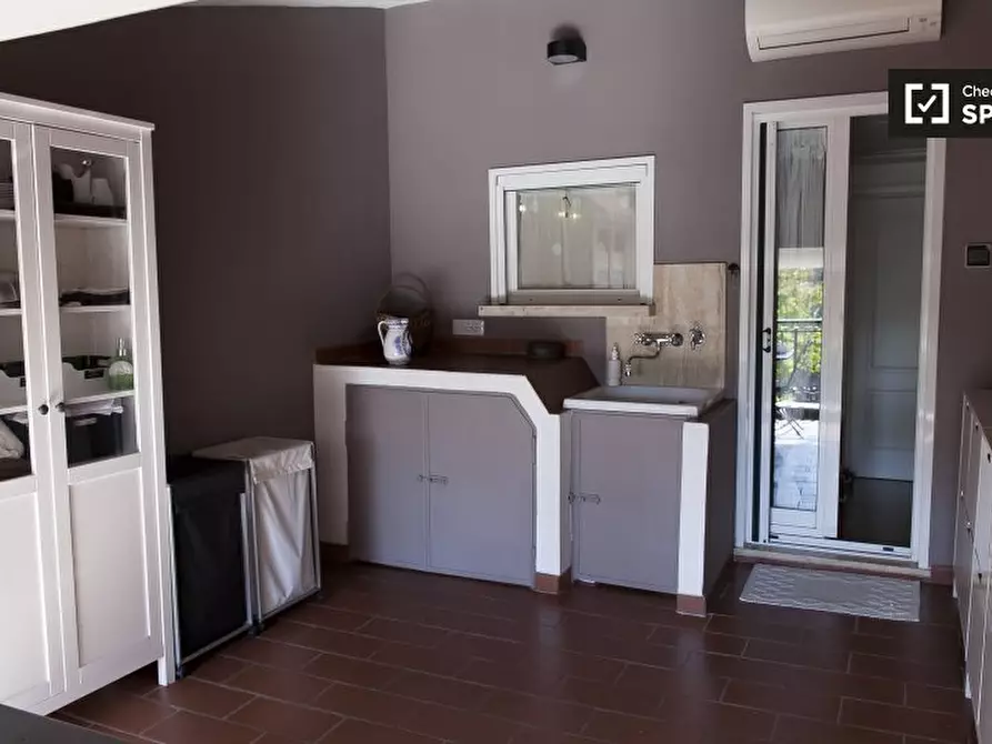 Immagine 16 di Camera condivisa in affitto  in Via Anite di Tegea a Roma