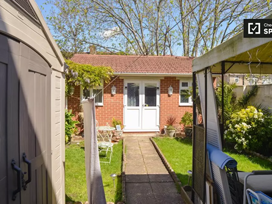 Immagine 18 di Camera condivisa in affitto  in Eastcote Ave a Southall